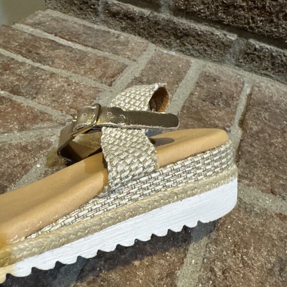 Sesto Meucci Zammy Perforated Wedge Sandal Platino Size 8 - Picture 14 of 16